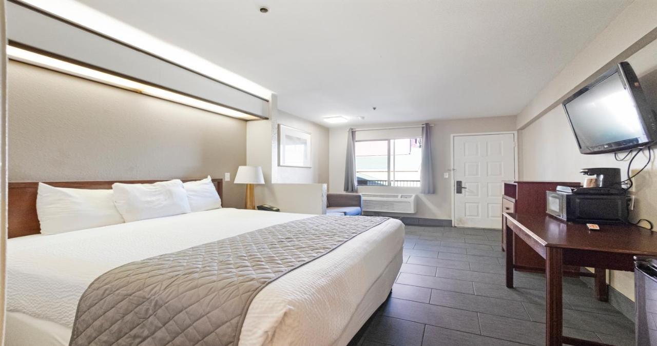 Budget Inn And Suites Stockton Yosemite Eksteriør bilde