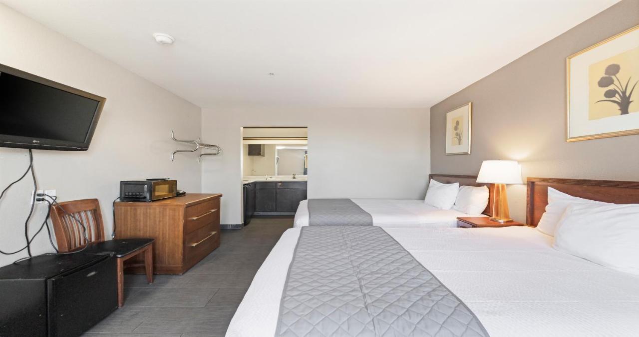 Budget Inn And Suites Stockton Yosemite Eksteriør bilde