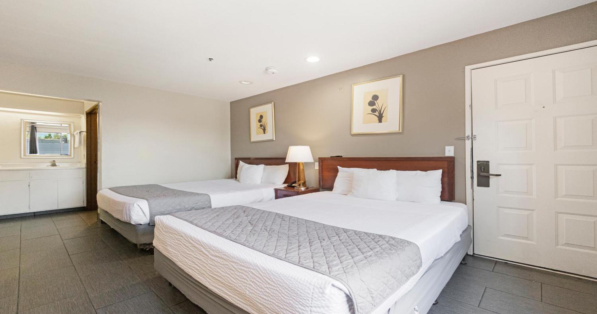 Budget Inn And Suites Stockton Yosemite Eksteriør bilde